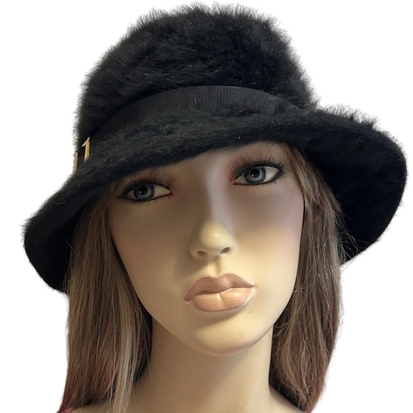 Kangol Fuzzy Angora Hat  Wool Soft Furry Luxe Bucket Cloche Trilby Black Vintage - Picture 2 of 11